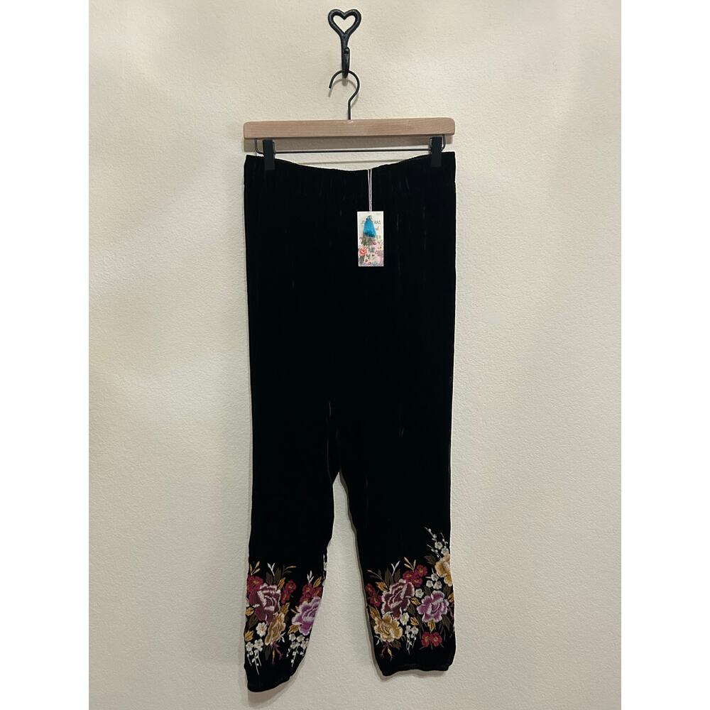 NEW Johnny Was Zosia Velvet Jogger Size XS Embroidered Pants Floral Pull On Pant